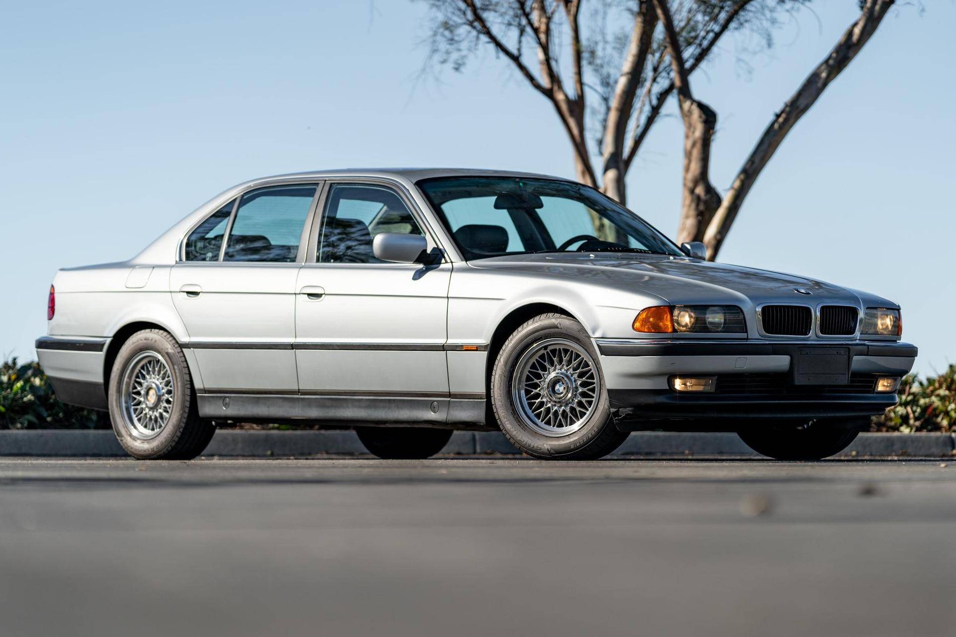 エミリー 1998 BMW 740i for Sale - Cars & Bids