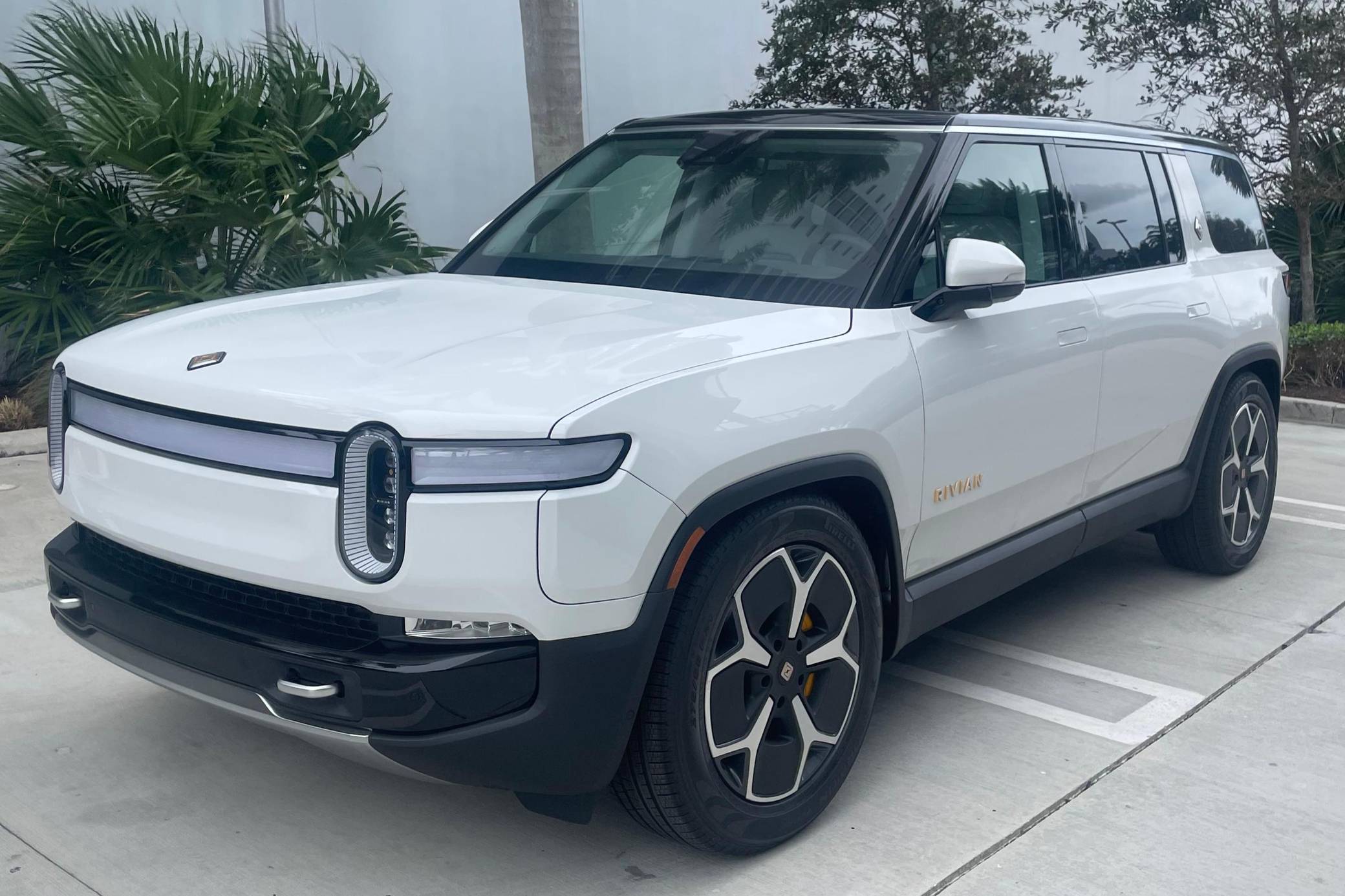 2023 Rivian R1S Adventure Edition for Sale - Cars & Bids