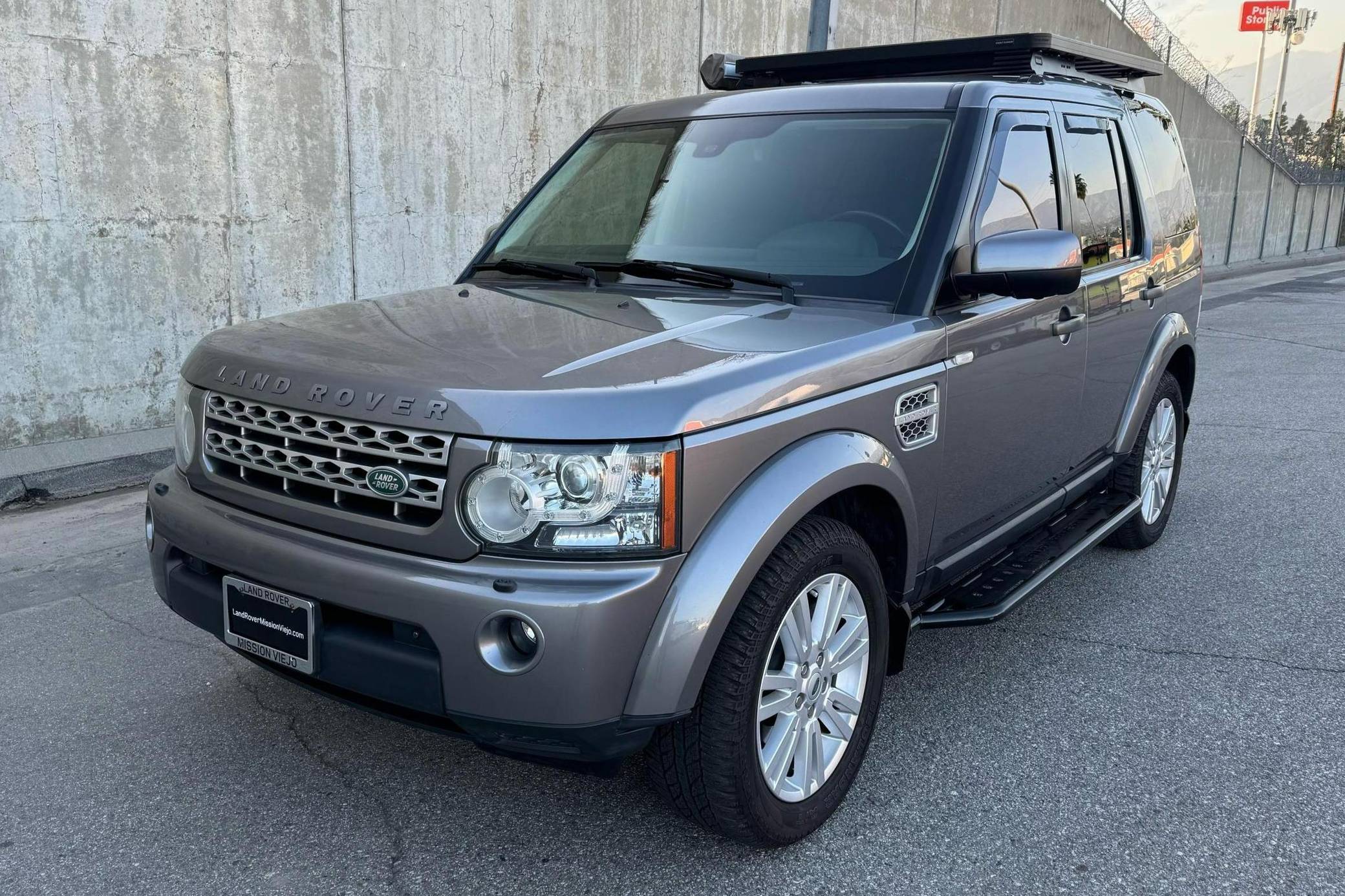 Land rover lr4 discount ladder