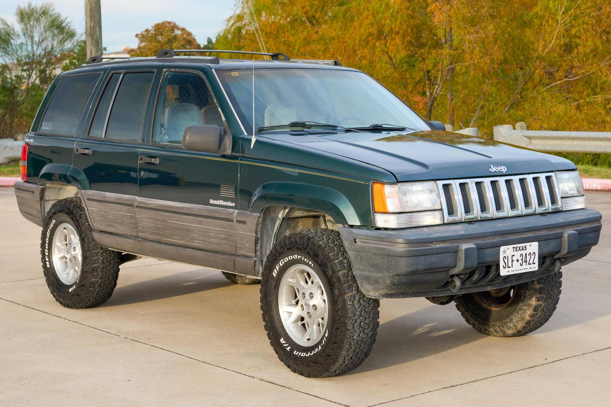 1994 Jeep Grand Cherokee Laredo: Ultimate Off-Road Classic