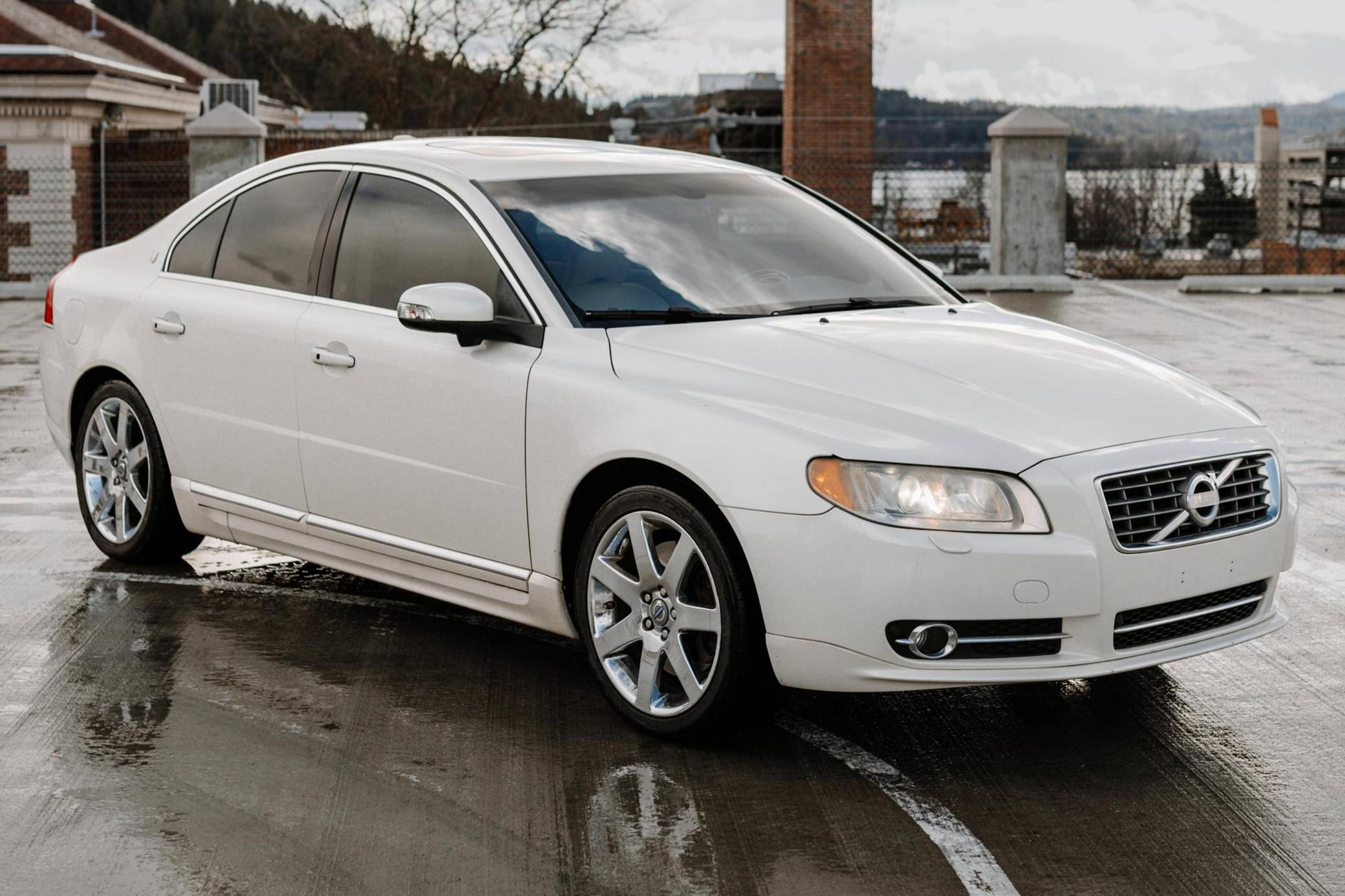 2010 Volvo S80 V8 for Sale - Cars & Bids