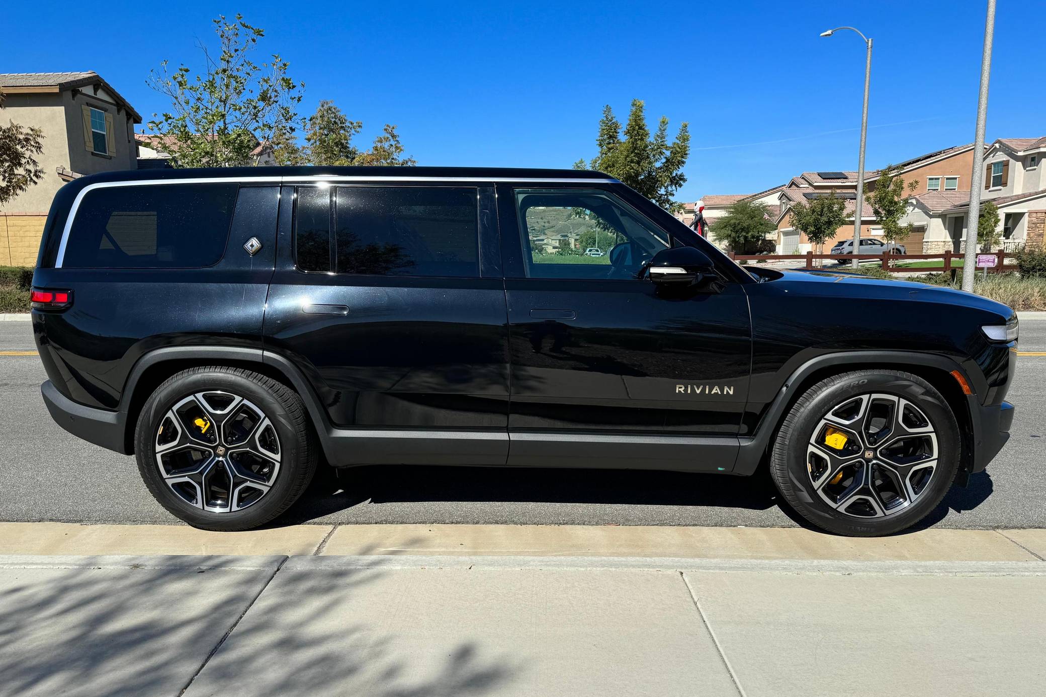 2023 Rivian R1S Launch Edition for Sale - Cars & Bids