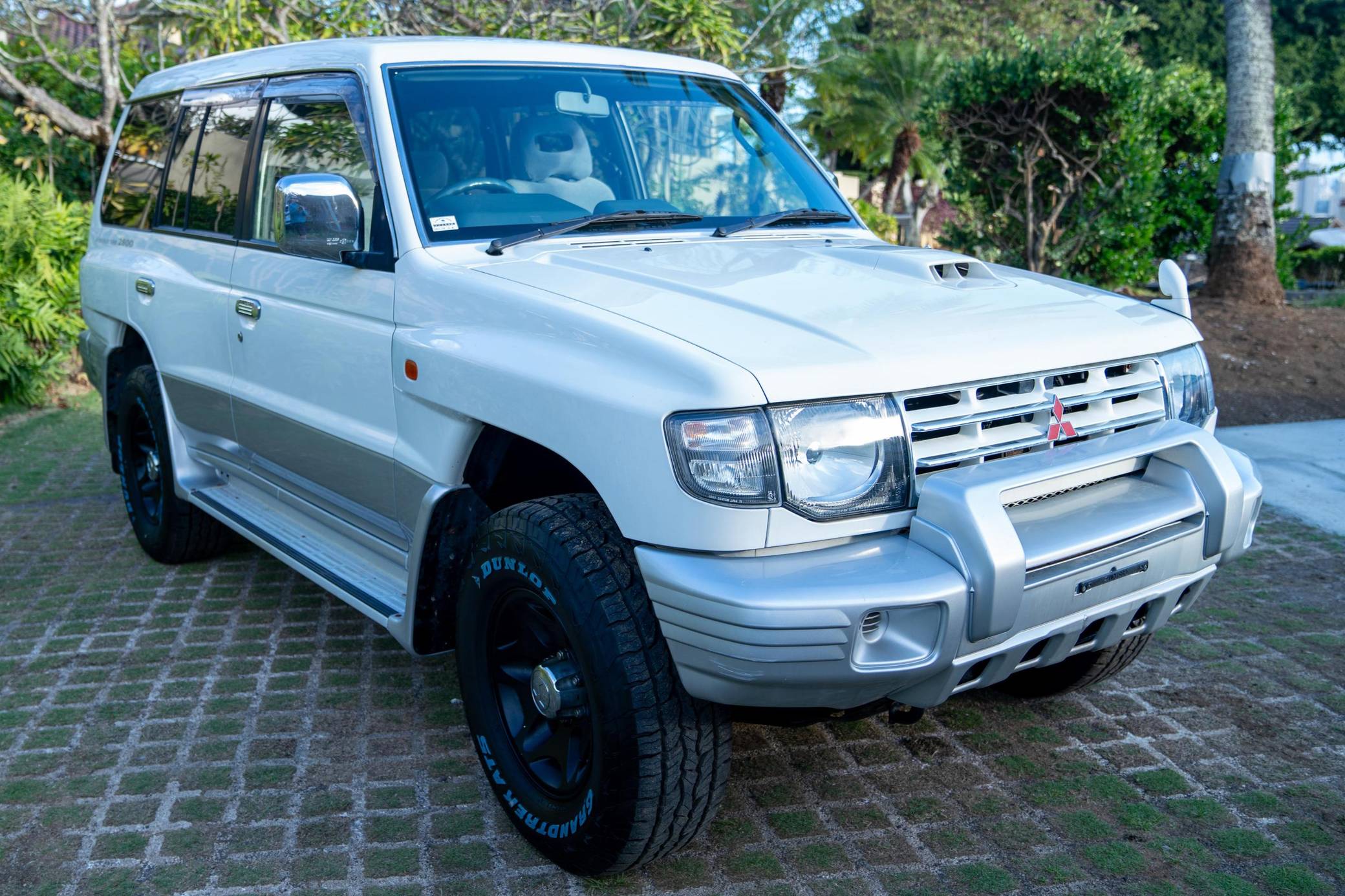1997 Mitsubishi Pajero 2800 TD 4x4 for Sale - Cars \u0026 Bids, image size:2080x1386