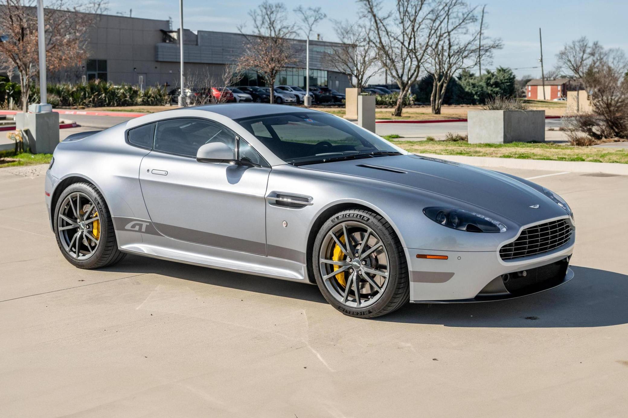 Cool 2015 Aston Martin For Sale Pictures