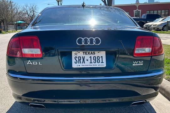 1/18 Kyosho 2014 Audi A8 A8L W12 (Black w/ Brown Interior