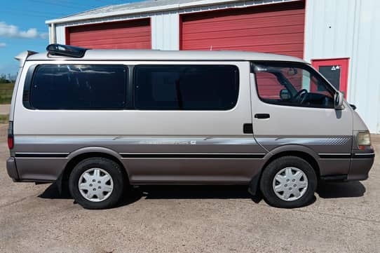 1997 Toyota HiAce Super Custom G for Sale - Cars & Bids