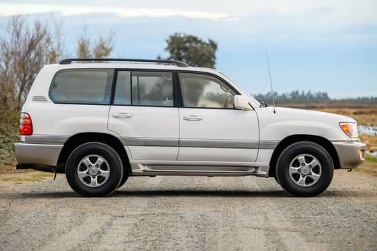 2002 Toyota Land Cruiser for Sale - Cars & Bids