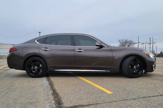 2016 Infiniti Q70L for Sale - Cars & Bids
