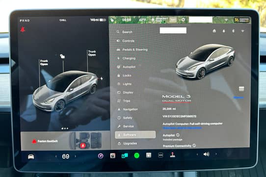 Model 3 deals software update 2021