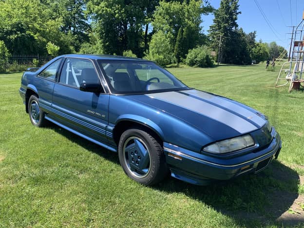 No Reserve: 1999 Pontiac Grand Prix GTP Petty Racing Prototype for sale on  BaT Auctions - sold for $23,456 on December 7, 2021 (Lot #61,028)