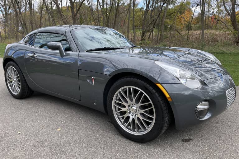 Used Pontiac Solstice for Sale - Cars & Bids