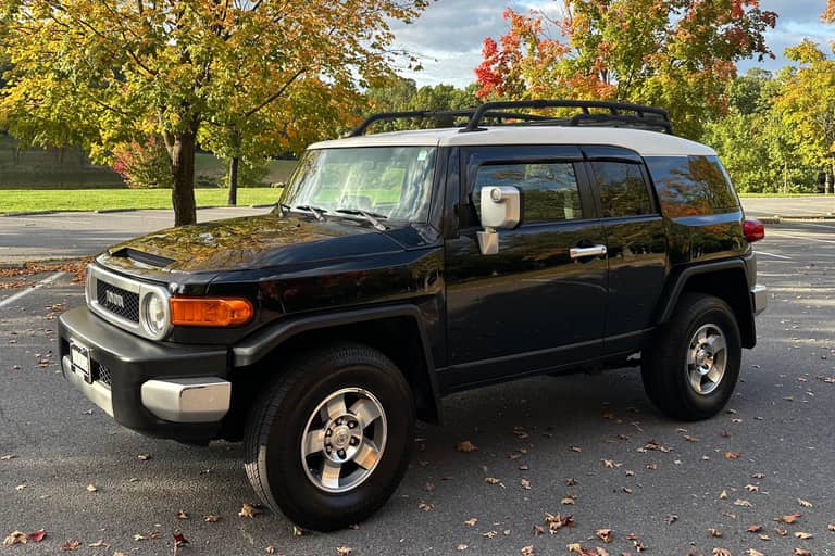 Used Toyota FJ Cruiser for Sale - Cars & Bids